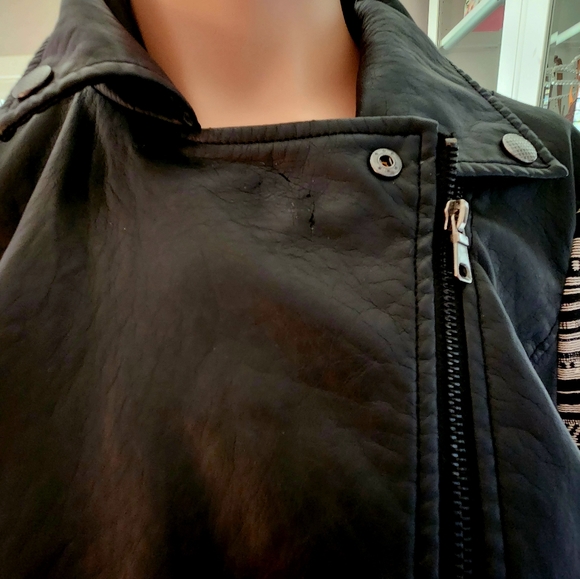 Faux leather + pattern Jacket - Picture 7 of 10